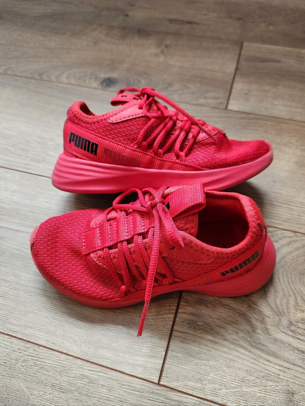12c Kids Red Puma Sneakers
